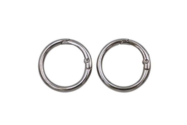 Nyitható rugós fémkarika