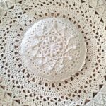 Horgolt díszpárna Gloria-4