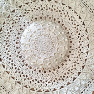 Horgolt díszpárna Gloria-1