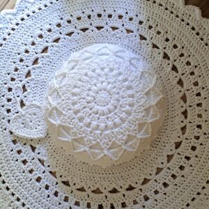 Horgolt díszpárna Gloria-2